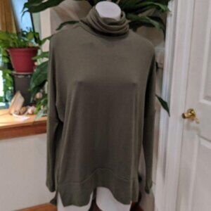 Ransom Women's Small (Oversized) Drop Shoulder Olive Green Turtleneck Top - New